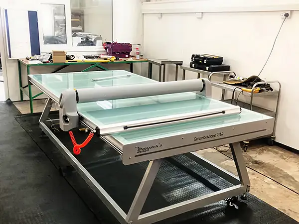 We Are Running the Table Laminator Machine